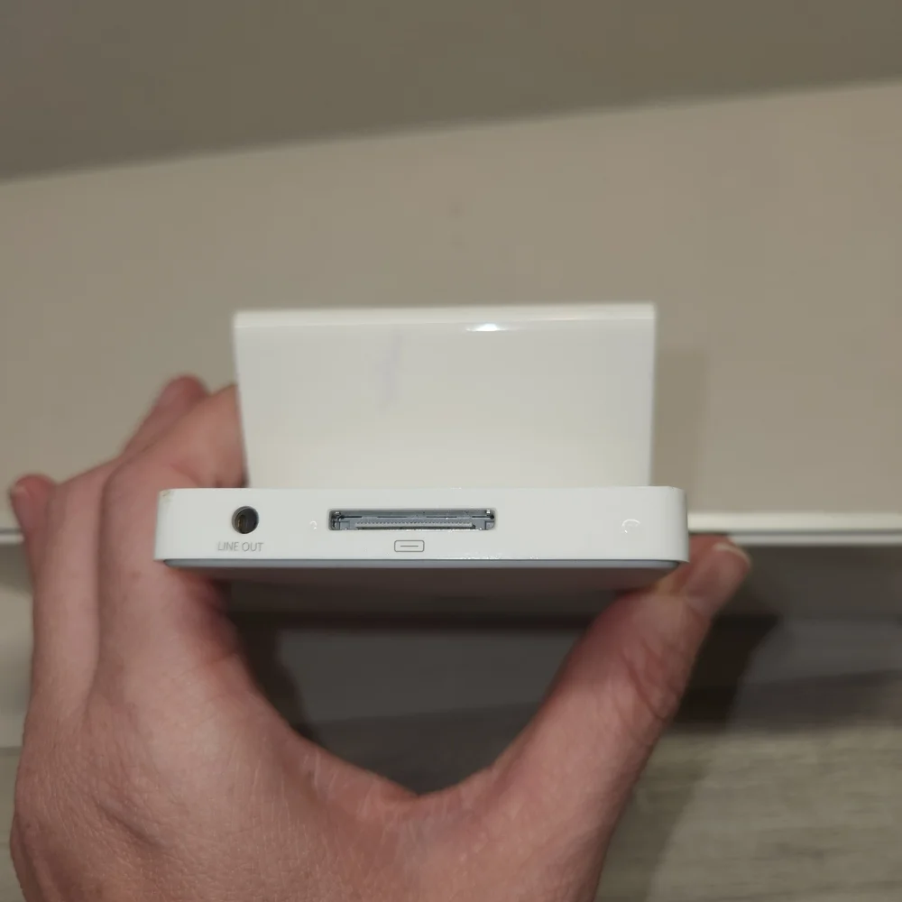Apple iPad Keyboard Dock A1359 White C1